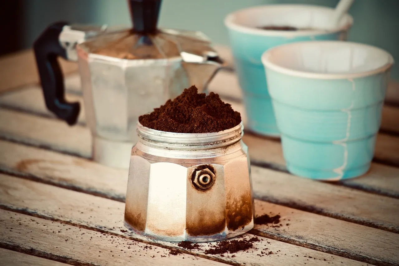 Valeria's espresso coffee is roasted looking for sweetness, balance and body, while enhancing the acidity. -Topiceland