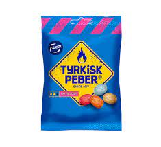 Tyrkisk Peber is a salty licorice classic with a peppery kick, and it has been a big hit ever since its launch in 1977. Tyrkisk Peber Hot & Sour sweets are a fruity surprise, even for lovers of salty licorice who think they’ve seen it all. -Topiceland